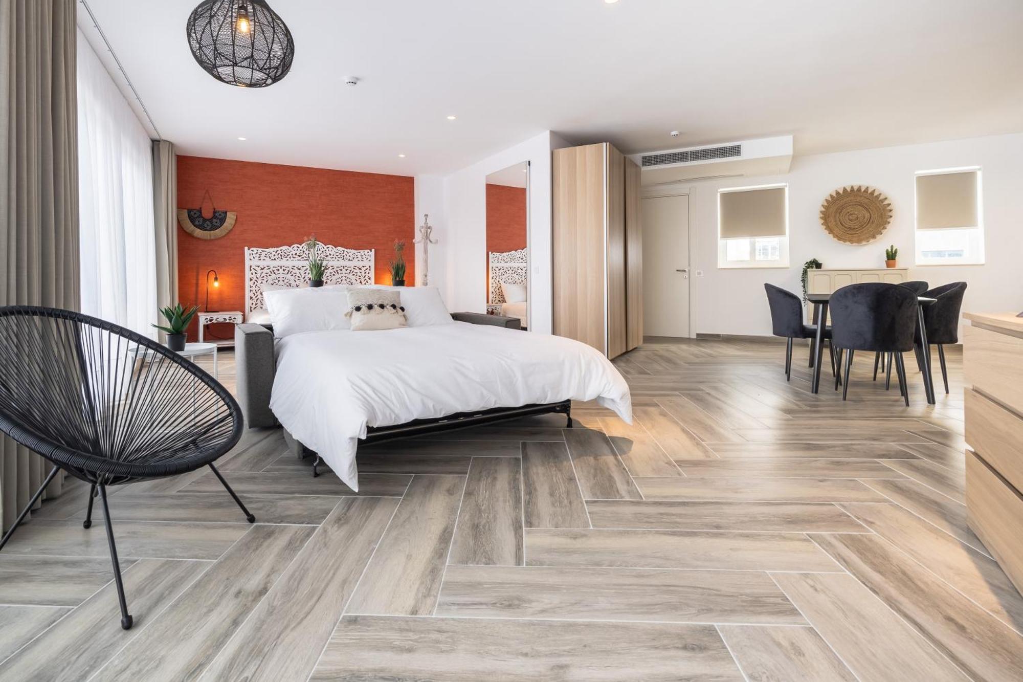 The Cube - Designer Finished Studio Penthouse By Sf Homes Gzira Экстерьер фото